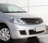 Nissan Tiida 2004–2011 Motorkapdeflector (SIM) foto 1