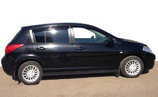 Nissan Tiida 2004–2011 Raamdeflectoren HB (4 stuks, ANV) foto 1
