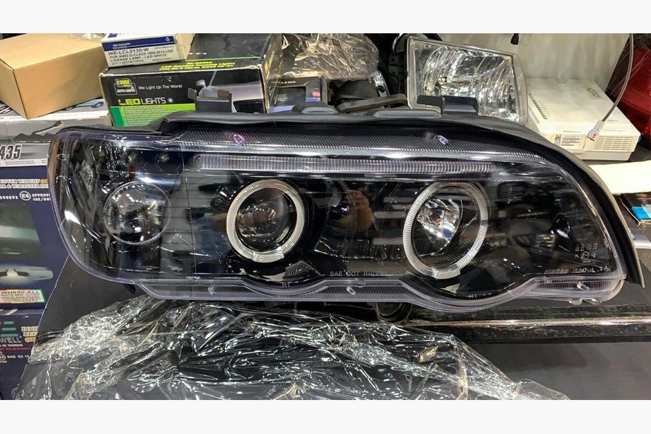 BMW X5 E53 1999–2006 Koplampen (set van 2, donker) Image
