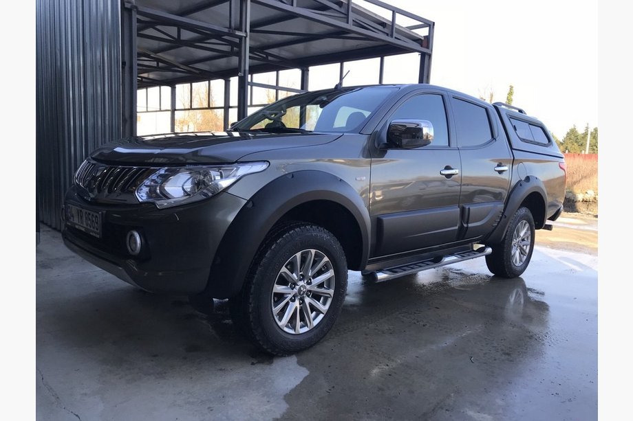 Mitsubishi L200 2015–2024 Deurstrips OmsaLine (ABS) Image