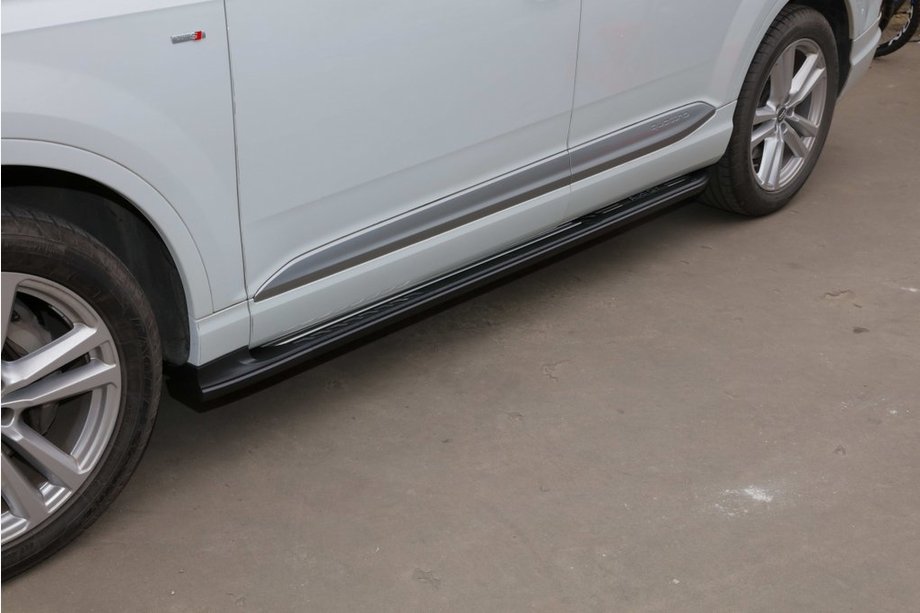 Audi Q7 2015–2026 OEM V3 zijtreden (2 stuks, aluminium) Image