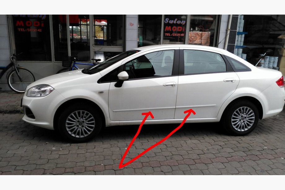 Fiat Linea 2006–2018 Kunststof deurlijsten (set) Image