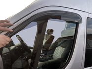 Peugeot Boxer 2006–2025 Raamwindschermen (2 stuks, Niken) foto 8
