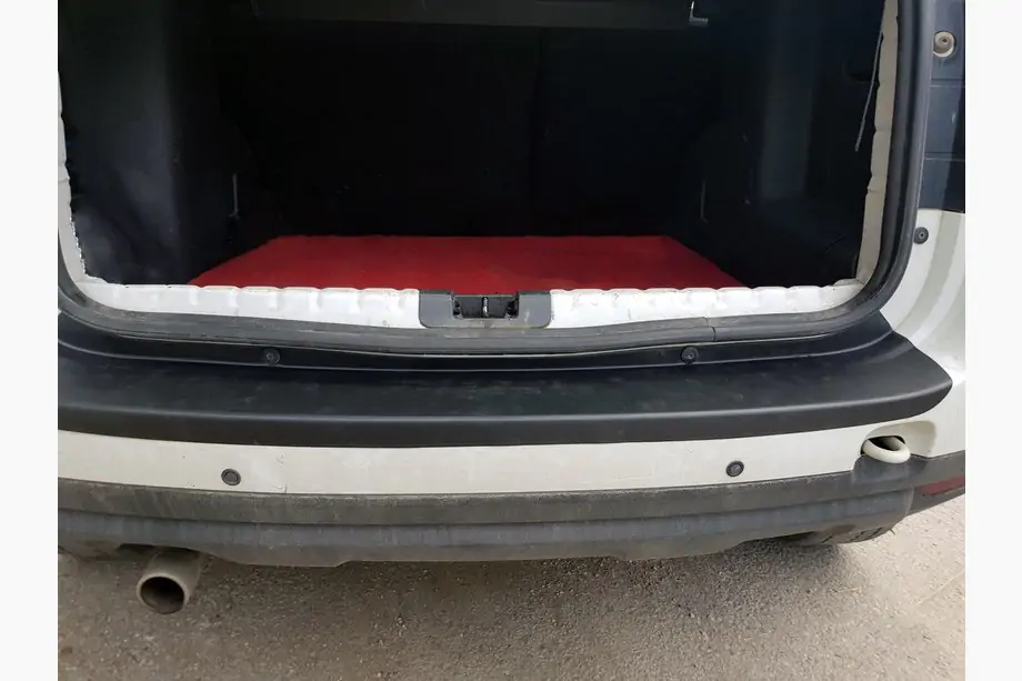 Nissan Terrano 2014– Achterbumper afdekking EuroCap (ABS) Image