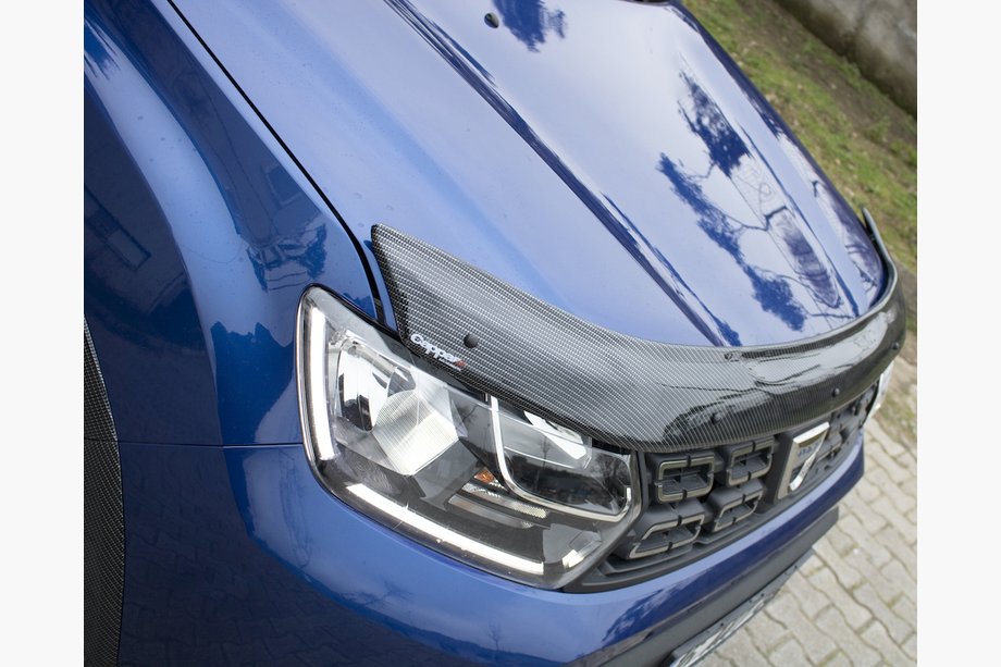 Renault Duster 2018–2024 Motorkapdeflector (EuroCap, carbonlook) Image