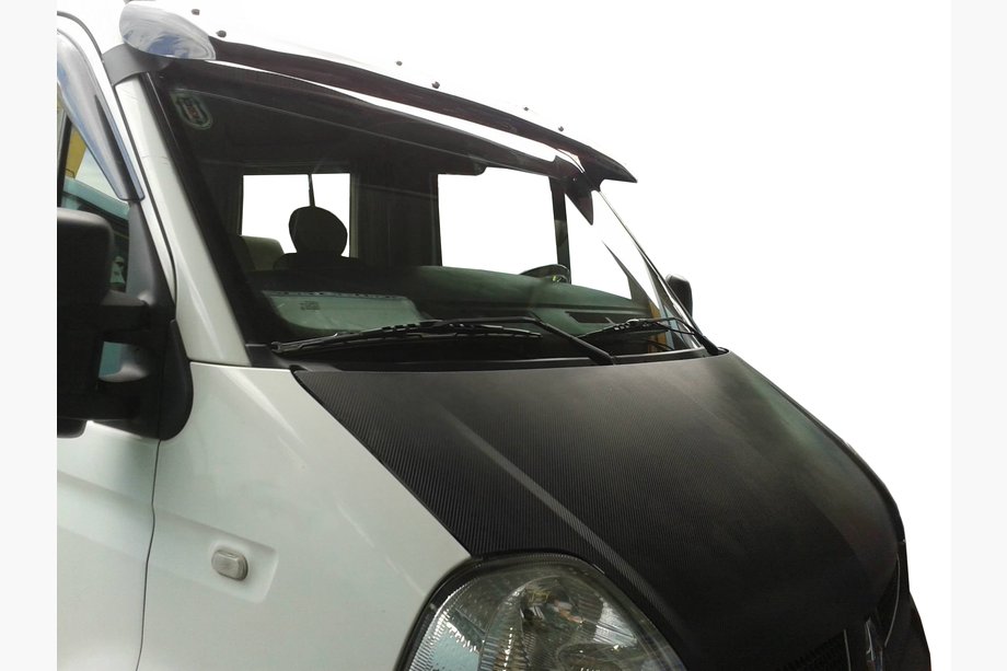 Renault Master 1998–2010 Voorruit vizier V1 (zwart hoogglans, 5 mm) Image