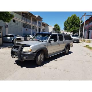 Voorruitvizier (zwart hoogglans, 5 mm) Nissan NP300 1999–2015 foto 1