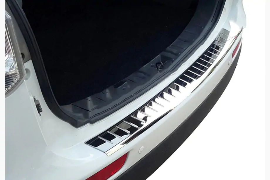 Mitsubishi Outlander 2012–2021 OmsaLine achterbumperbeschermer (2012-2015, RVS) Image