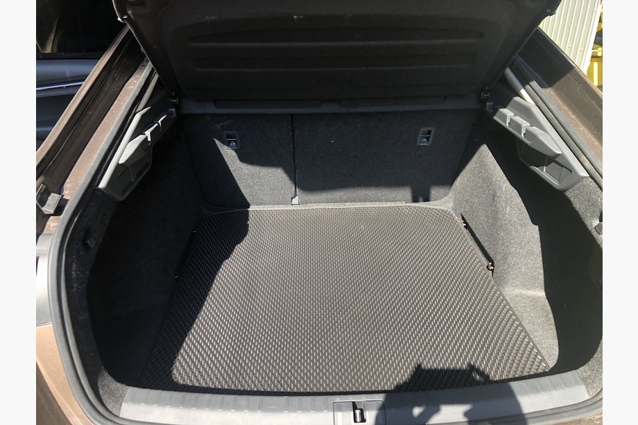 Skoda Octavia IV A8 2020– Kofferbakmat (EVA, zwart) Foto 1