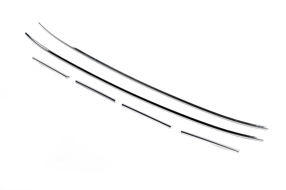 Skoda Superb 2009–2015 RVS sierlijsten voor onderste grille Image