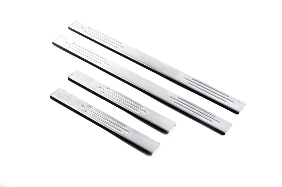 Volkswagen Touareg 2002–2010 Carmos V4 dorpellijsten (4 stuks, RVS) Image