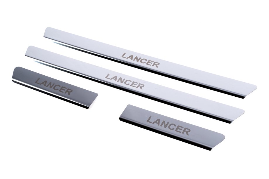Mitsubishi Lancer 9 2004–2008 Carmos V1 instaplijsten (4 stuks, RVS) Foto 1