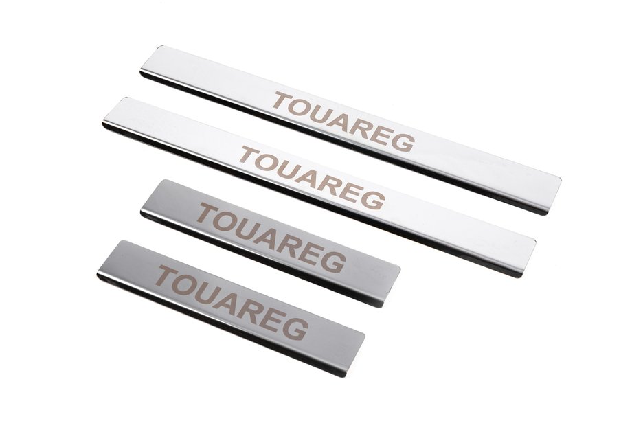 Volkswagen Touareg 2002–2010 Carmos V1 instaplijsten (4 stuks, RVS) Foto 1