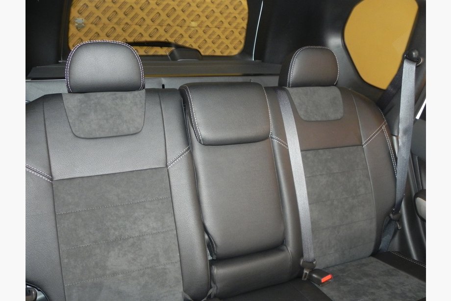 Nissan X-trail T31 2007–2014 SoyuzAuto stoelhoezen in leatherlook Image
