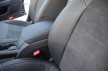 Skoda Superb 2009–2015 Autostoelhoezen (2008-2013, kunstleer/alcantara, Elite) foto 3