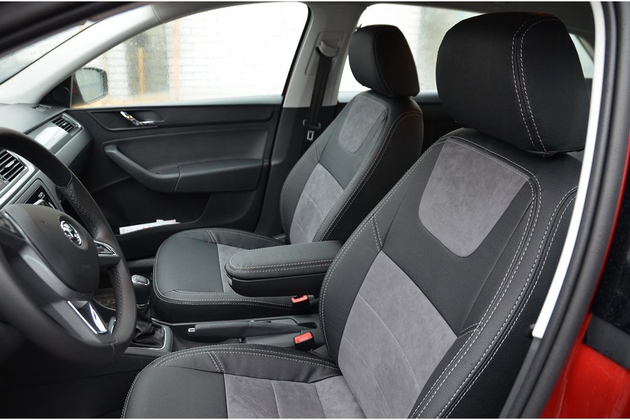 Skoda Rapid 2012–2019 SoyuzAuto stoelhoezen in leatherlook Foto 1