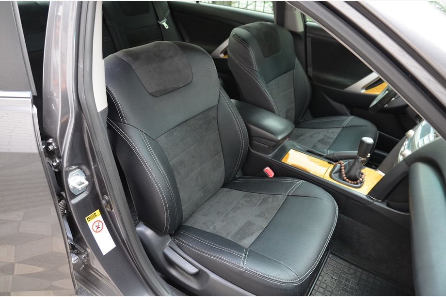 Toyota Venza 2008–2017 SoyuzAuto stoelhoezen in leatherlook Foto 1
