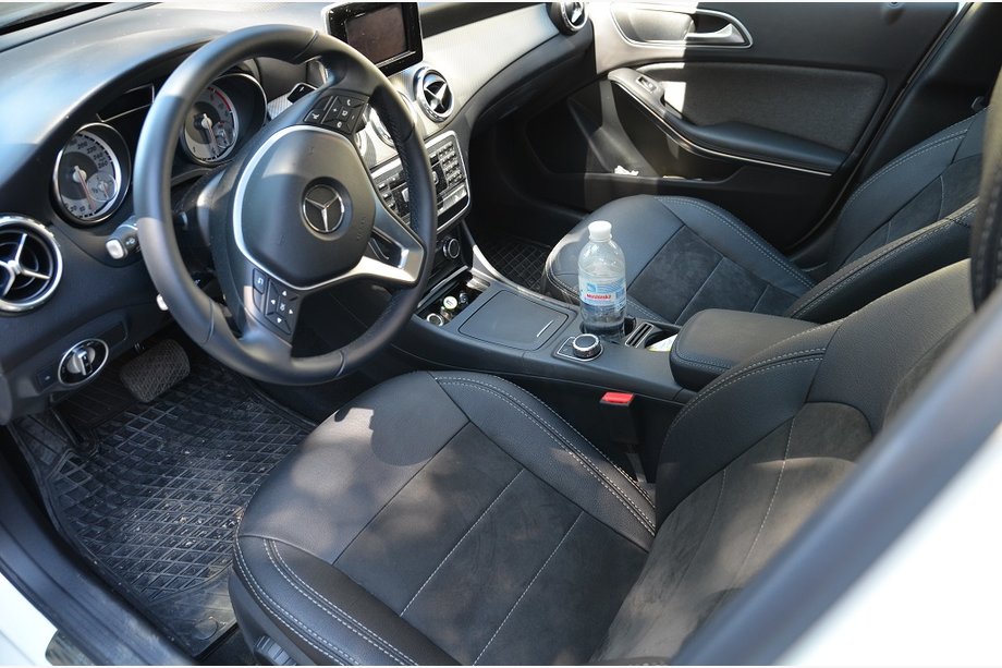 Mercedes GLA X156 2014–2019 Stoelhoezen SoyuzAuto Leather Style Image