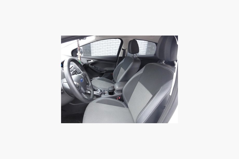 Ford Focus III 2011–2017 Modellspecifieke stoelhoezen van eco-leer Brothers Premium Image