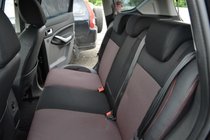Ford Kuga 2008–2013 Autostoelhoezen SoyuzAuto Premium van kunstleer foto 3