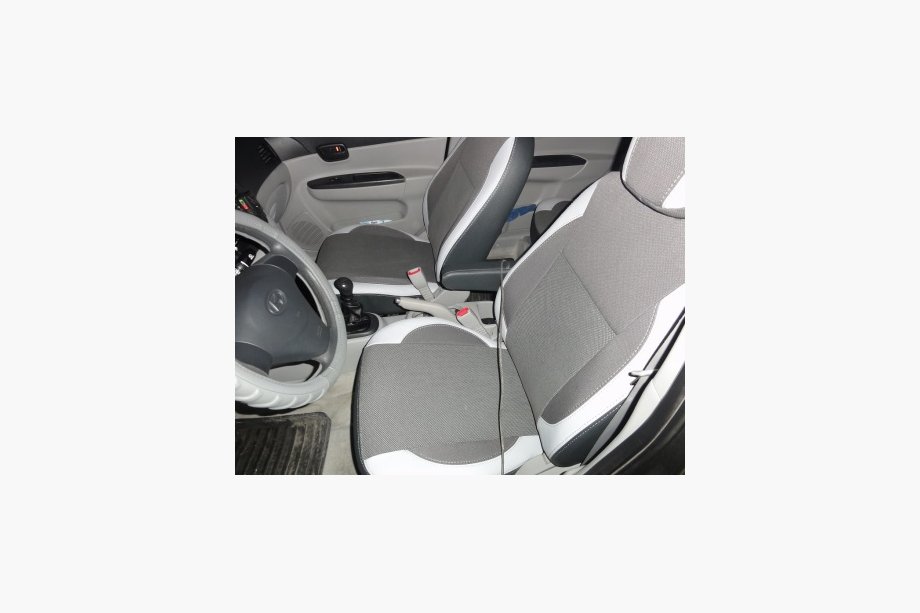 Hyundai Accent 2006–2010 Premium autostoelhoezen van eco-leer Image