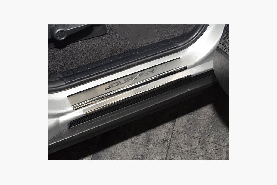 Dodge Journey 2008–2020 Nataniko Premium instaplijsten (8 stuks, RVS) Image