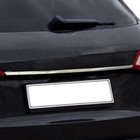Ford Fiesta 2017– RVS sierstrip boven kentekenplaat foto 1