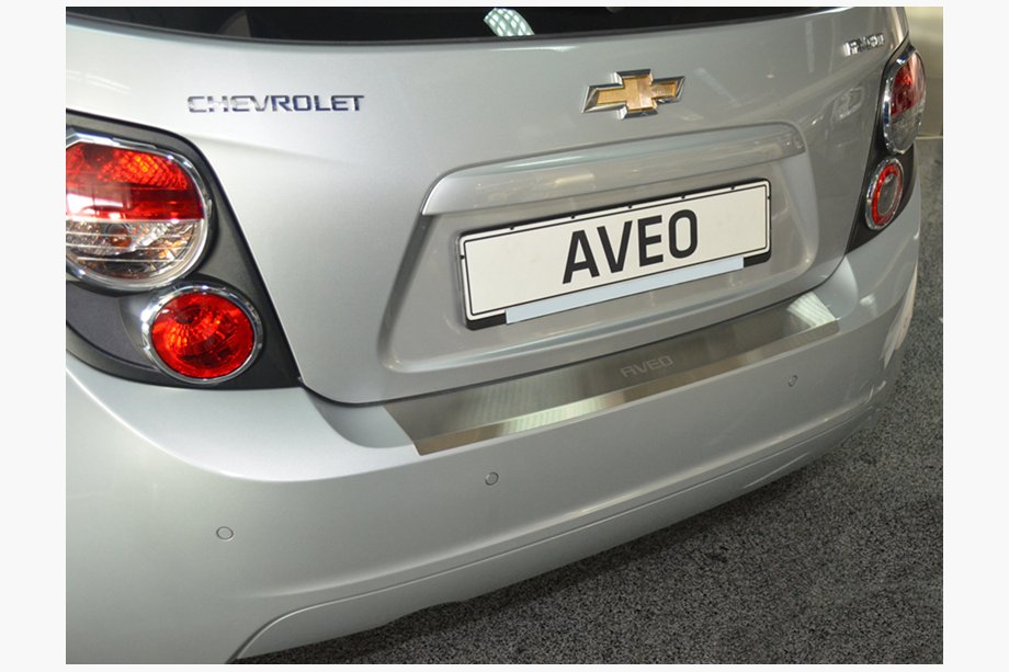 Chevrolet Aveo T300 2011–2020 RVS achterbumperbeschermer met omgezette rand Nataniko Alleen voor hatchback Image