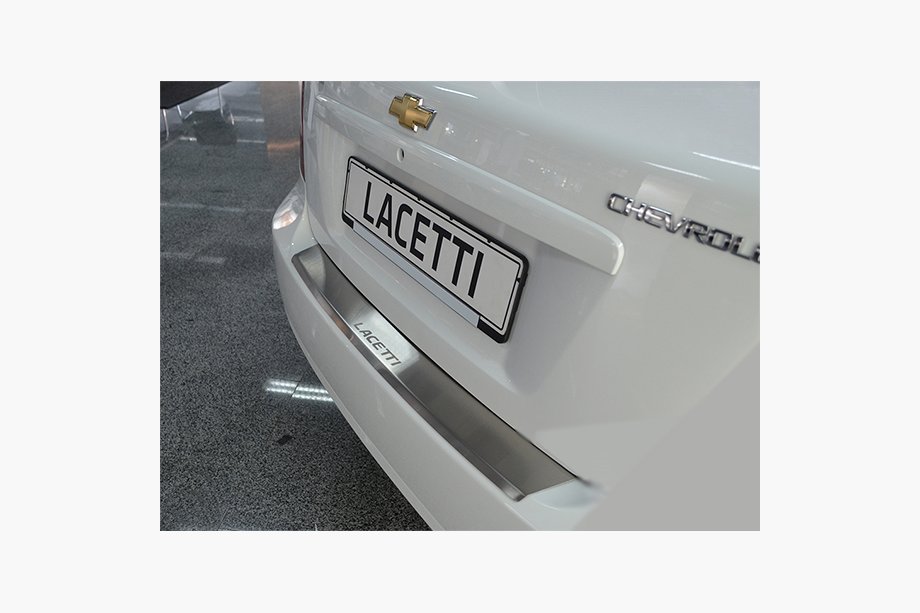 Chevrolet Lacetti 2003–2024 Achterbumperbeschermer met opstaande rand Natanika (RVS) Sedan Image