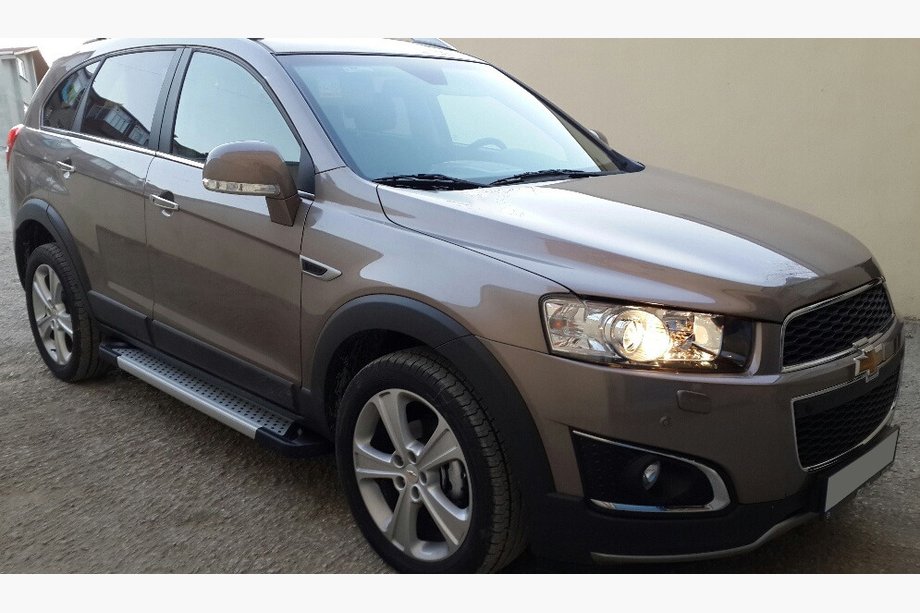 Chevrolet Captiva 2006–2019 Side steps Allmond Grey (set van 2, aluminium) Image