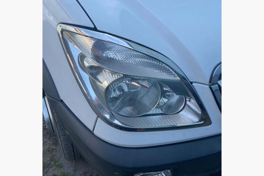 Mercedes Sprinter W906 2006–2018 Koplampomlijsting (2006-2013, 2 stuks, RVS) Image