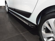 Volkswagen T5 Transporter 2003–2010 Maya V1 zijtreden (2 stuks, aluminium) Lange wielbasis foto 1
