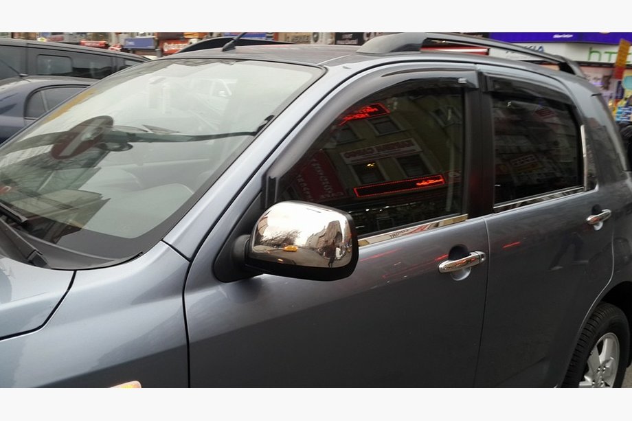 Daihatsu Terios 2006–2017 RVS spiegelkappen (2 stuks) Foto 5