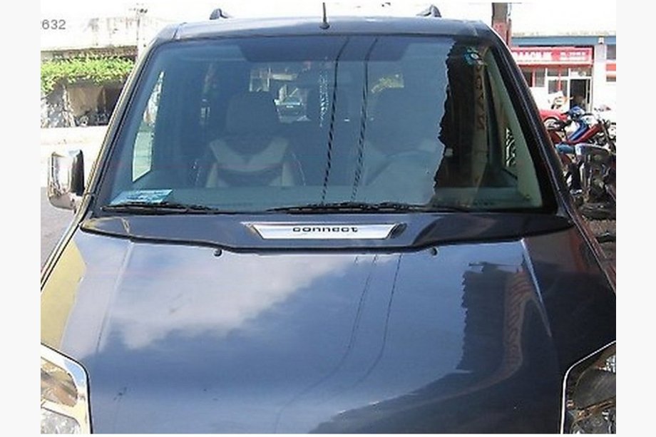 Ford Connect 2006–2009 Motorkapdeflector (spuitklaar) Image