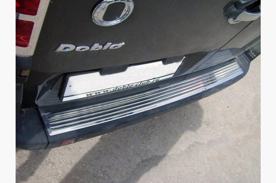 Fiat Doblo I 2005–2010 OmsaLine RVS achterbumper beschermlijst Mat Image
