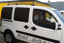 Fiat Doblo I 2005–2010 Zwarte dakrails Maxi basis, kunststof voeten foto 3