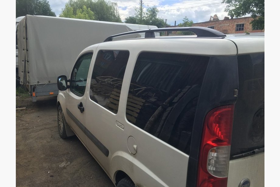 Fiat Doblo I 2005–2010 Zwarte dakrails Foto 5