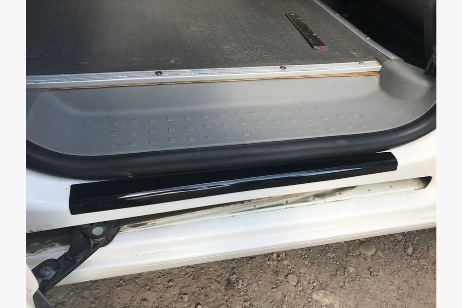 Volkswagen Caddy 2015–2020 Dorpellijsten (ABS-kunststof) 4 stuks, mat Foto 4