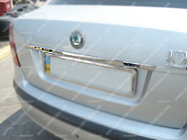 Skoda Octavia II A5 2010–2013 Chromen sierlijst boven kenteken Carmos (RVS) foto 4
