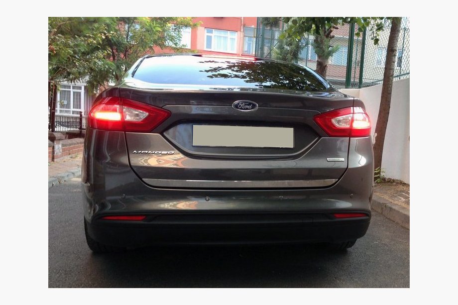 Ford Fusion 2012–2020 Kofferbakrand (RVS) Image