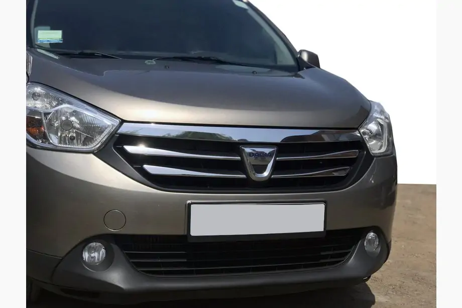Dacia Lodgy 2012–2022 Grille sierlijsten (set van 4, RVS) Image