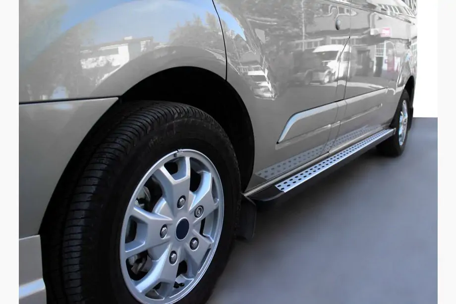 Ford Connect 2006–2009 DOT-Line side steps (set van 2, aluminium) Image