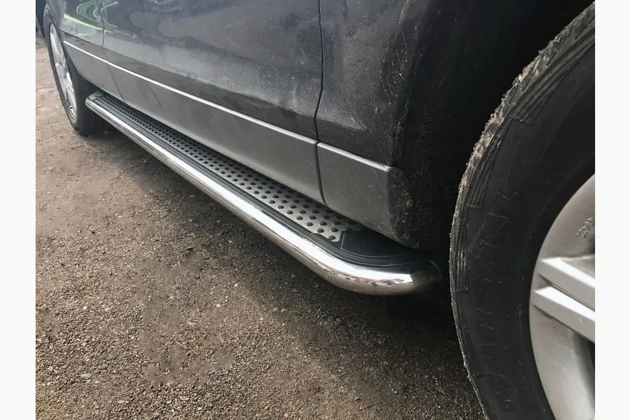 Audi Q7 2005–2015 Zijtreden Maydos V2 (2 st., aluminium/RVS) Image