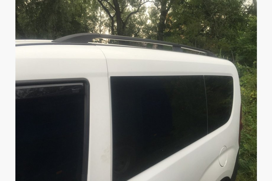 Fiat Doblo II 2010–2022 zwarte dakrails Foto 7