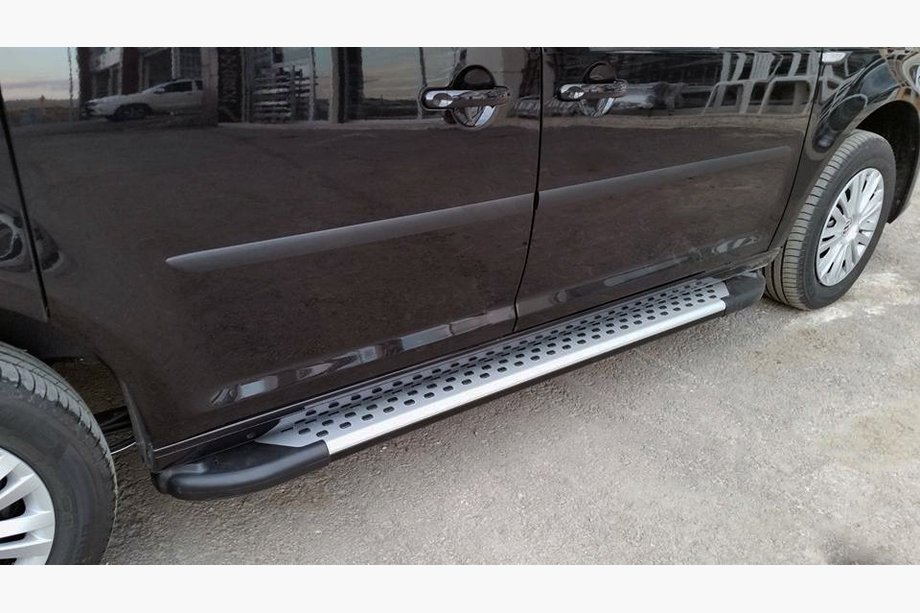 Volkswagen Caddy 2015–2020 Side steps Allmond Grey (2 stuks, aluminium) Image
