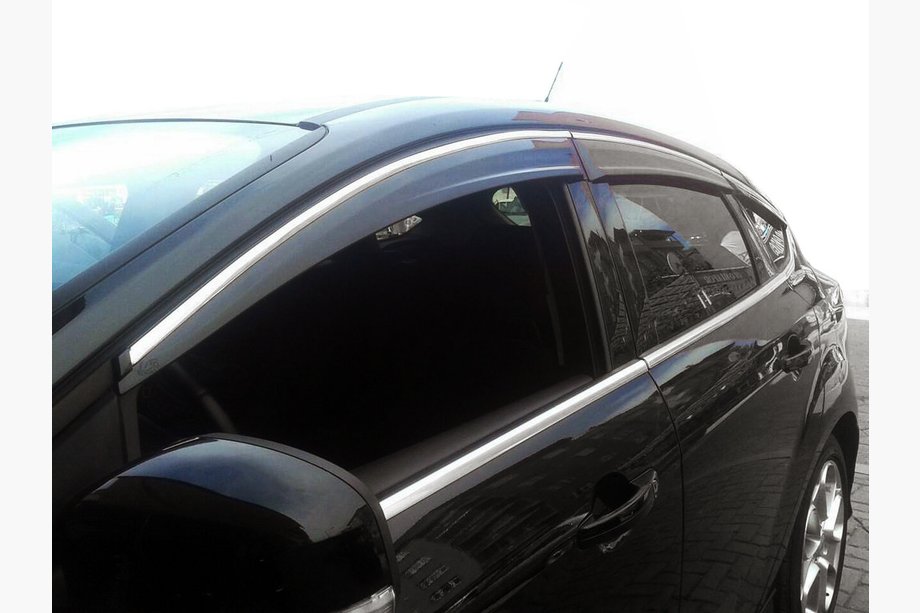 Ford Focus III 2011–2017 Raamwindschermen met chroom (6 stuks, Sunflex) Hatchback Image