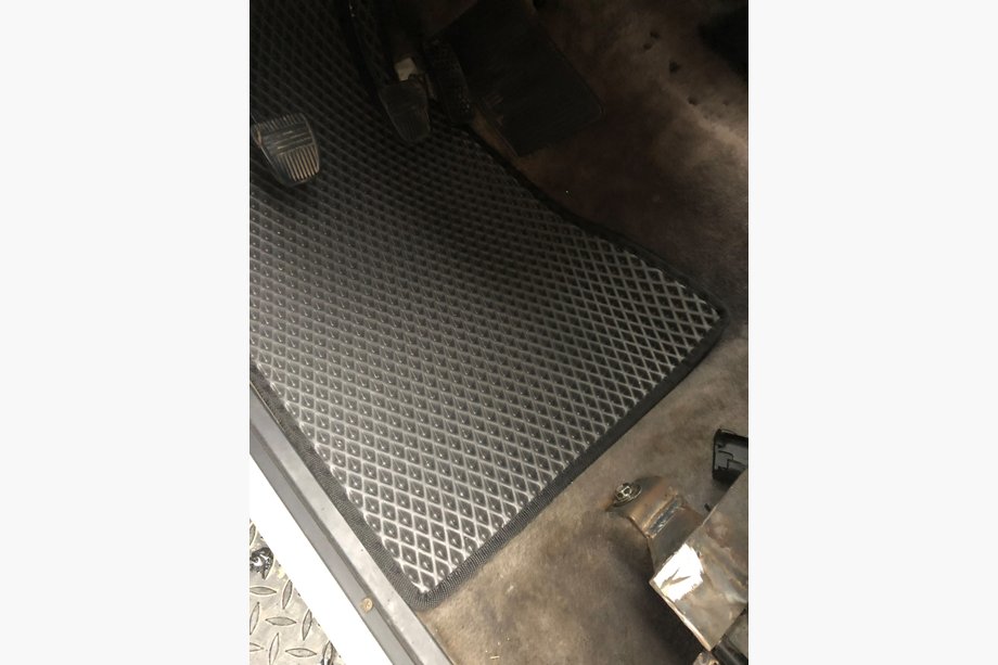 Toyota Land Cruiser 70 1984– EVA automatten (zwart) Image