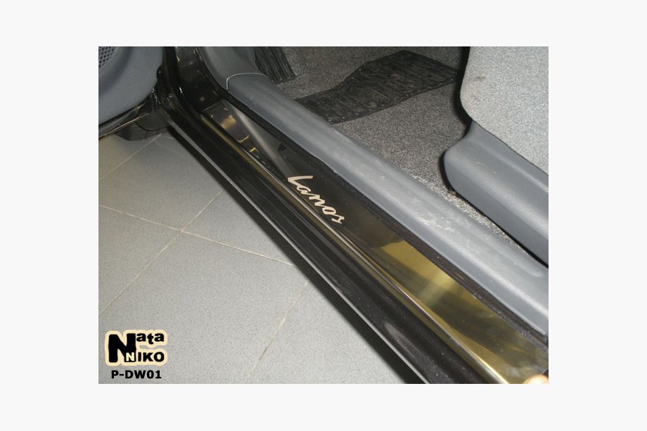 Daewoo Lanos 1998–2017 Nataniko instaplijsten (4 stuks, RVS) Image