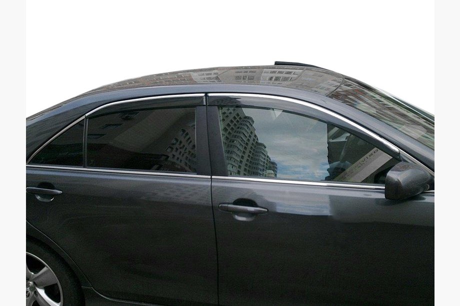 Toyota Camry 2006–2011 Raamdeflectors met chroomstrip (4 stuks, SIM) Image