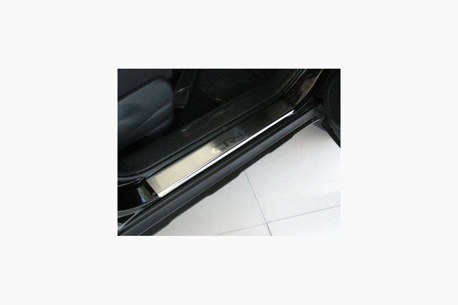 Honda CR-V 2007–2011 Nathanika premium instaplijsten (4 stuks, RVS) Foto 1